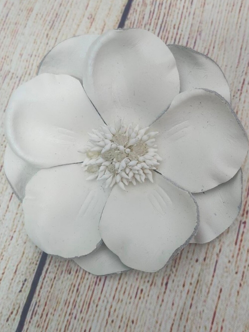 NWT RARE White Leather Bijoux Terner Flower Brooch